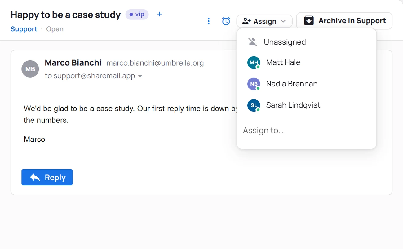 The assignment dropdown open over an unassigned conversation, listing teammates with availability dots.